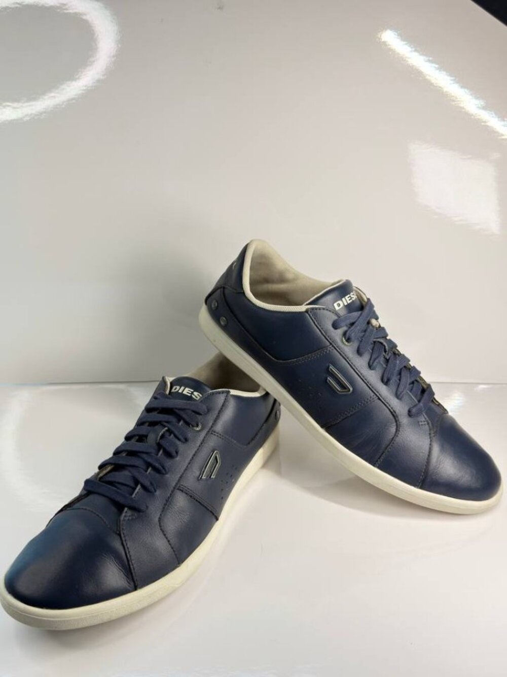 Diesel Leather Sneakers – Men’s US 11